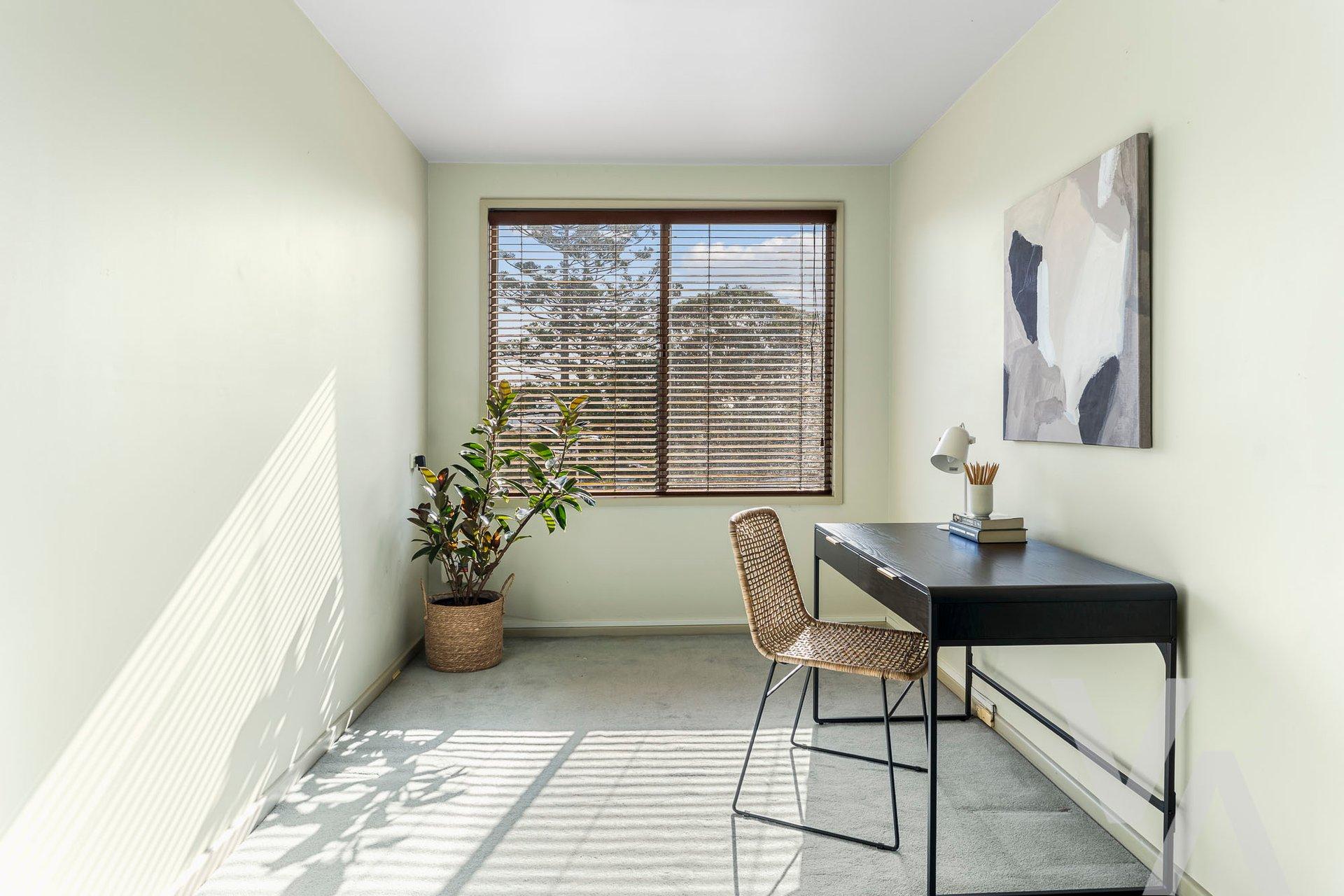 16 Kitchener Parade The Hill NSW