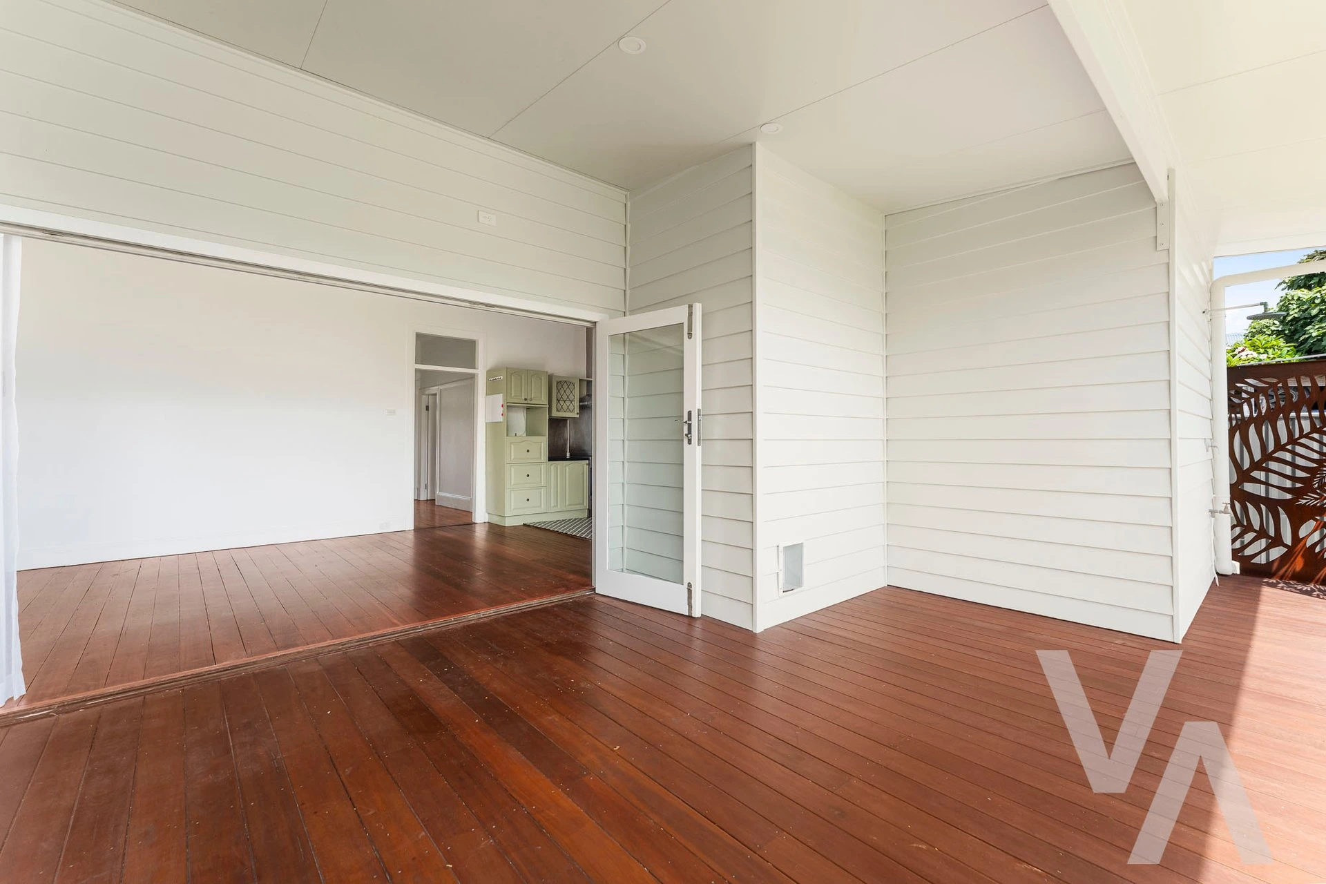 8 Queen Street Stockton NSW