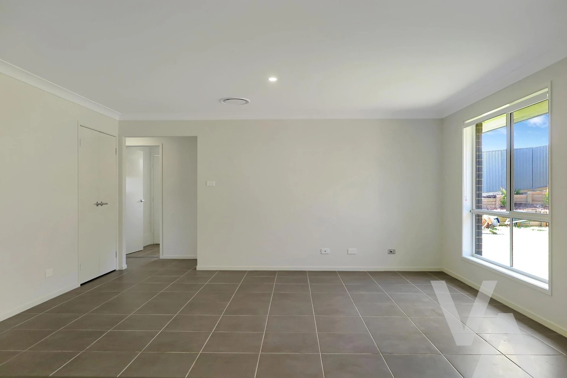 8 McGillivray Street Farley NSW