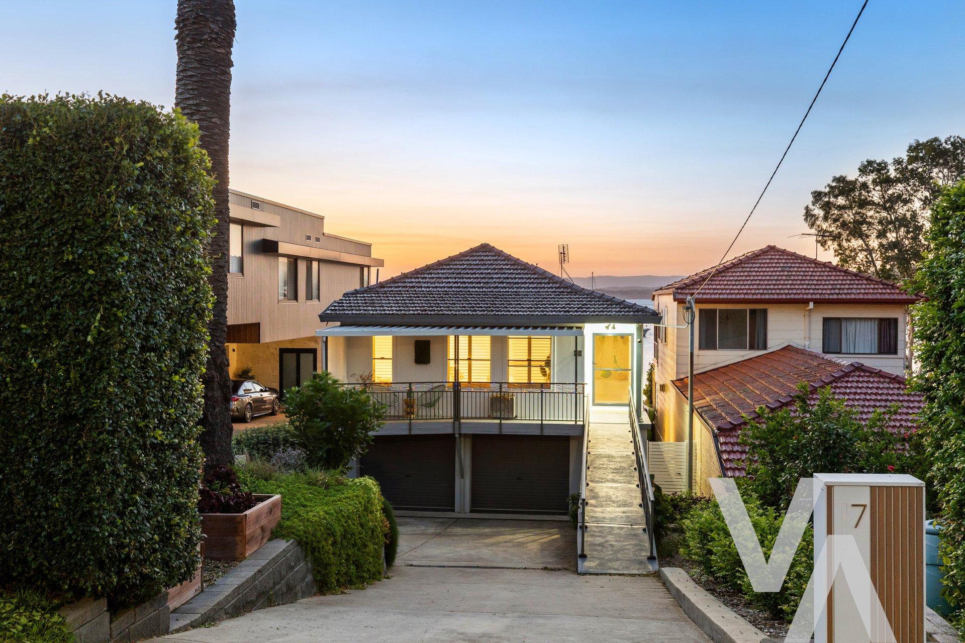 7 Walter  Street Belmont NSW