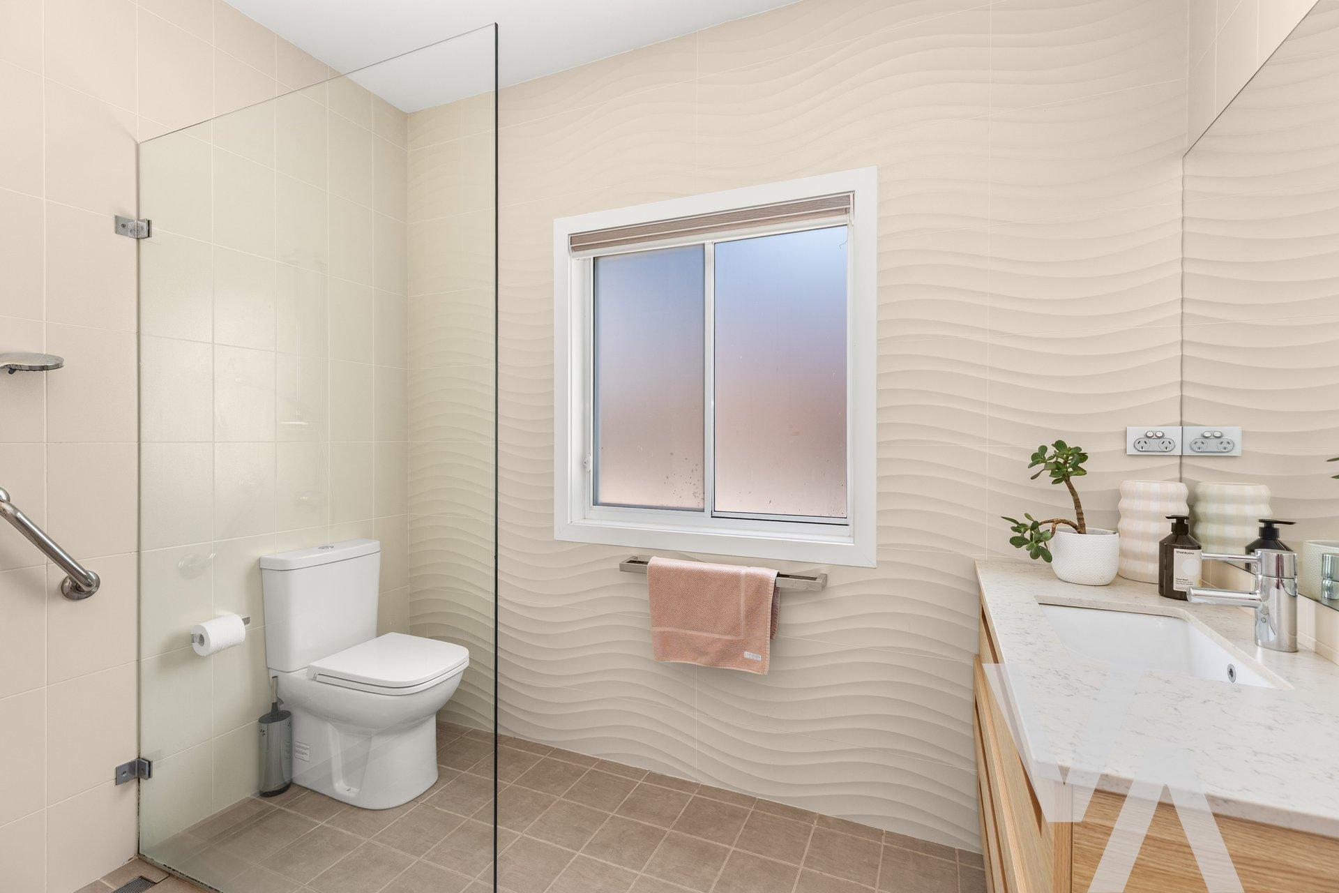 7 Walter  Street Belmont NSW