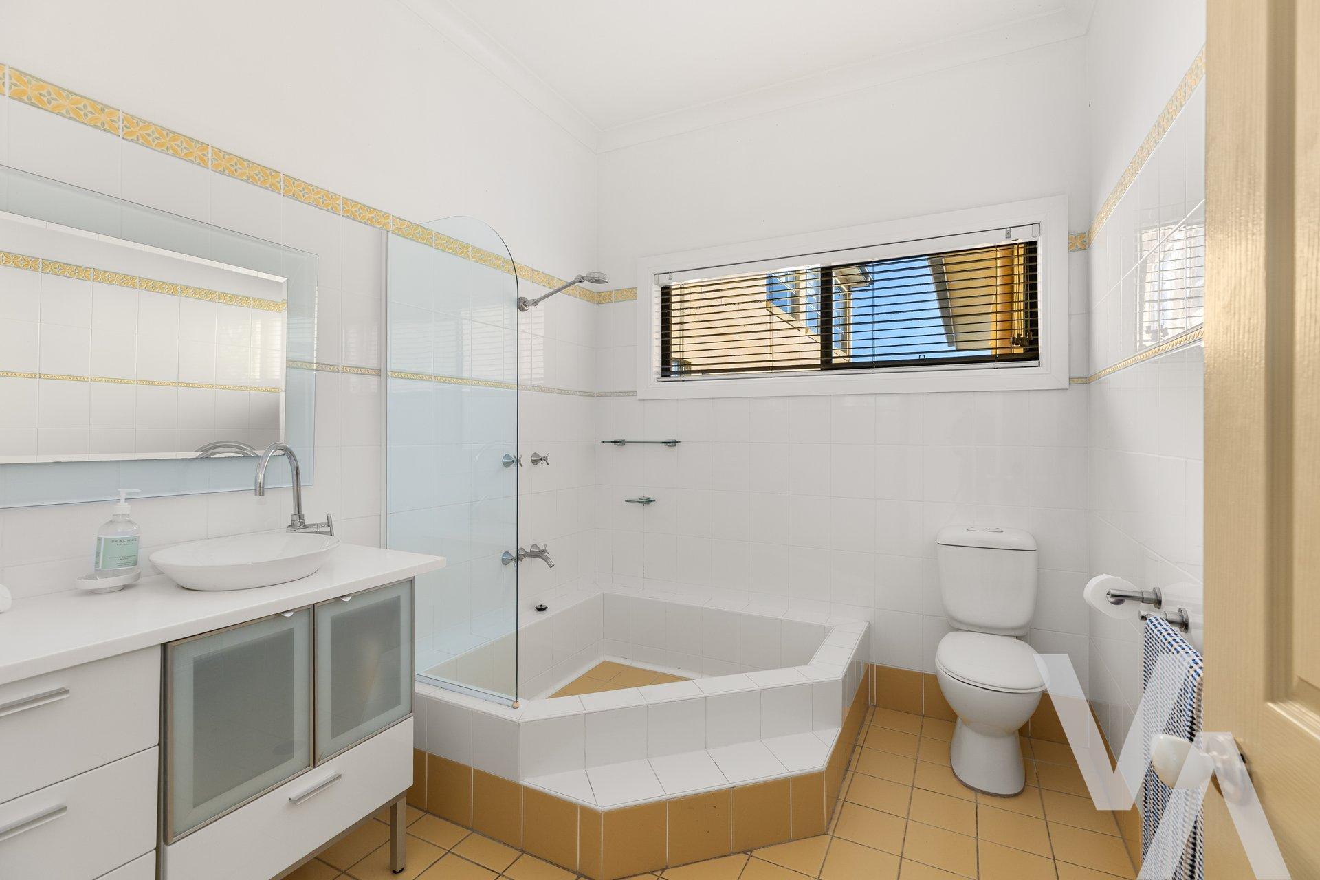 21 Plumridge Close Warners Bay NSW