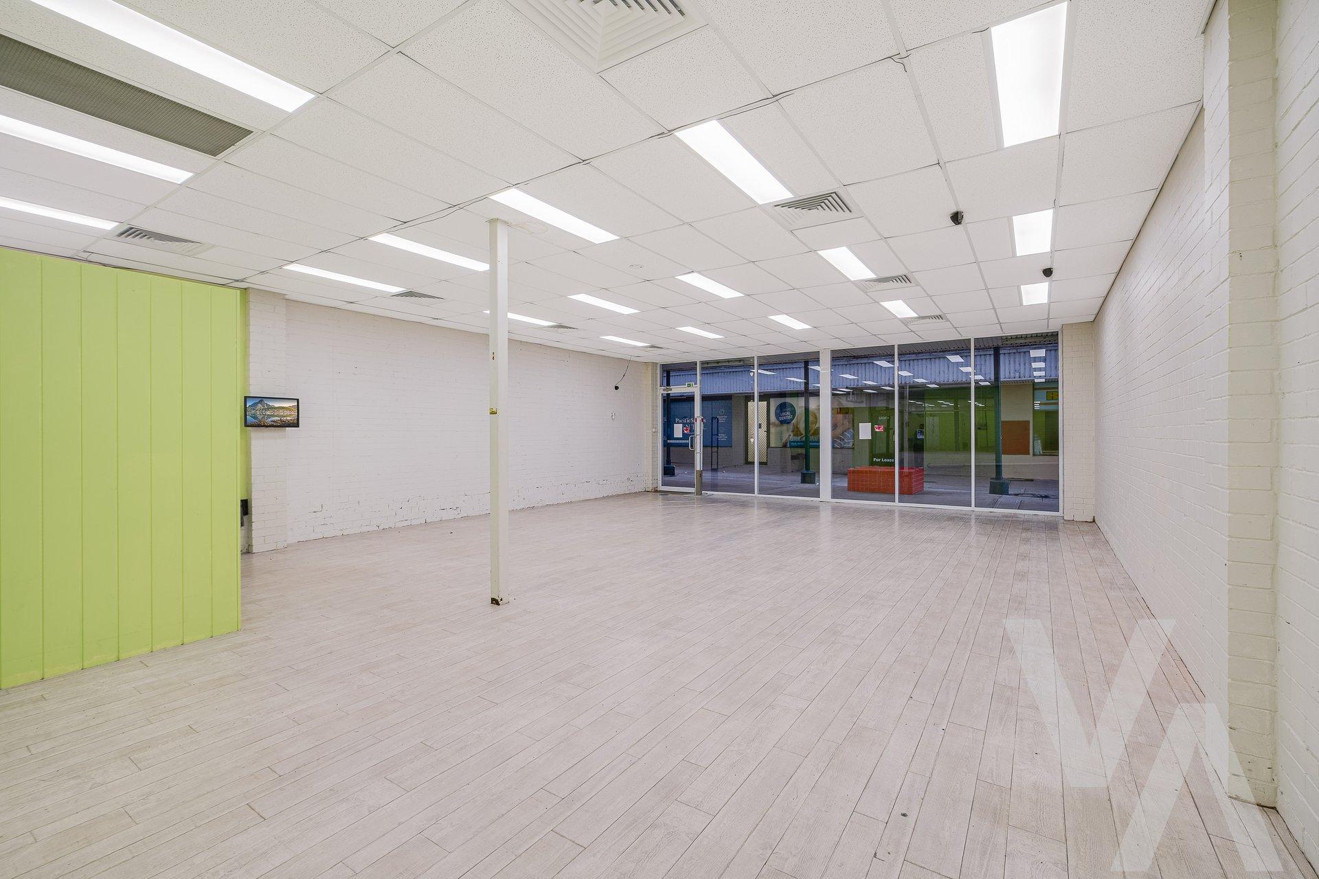 2 & 3/6 East Mall Rutherford NSW