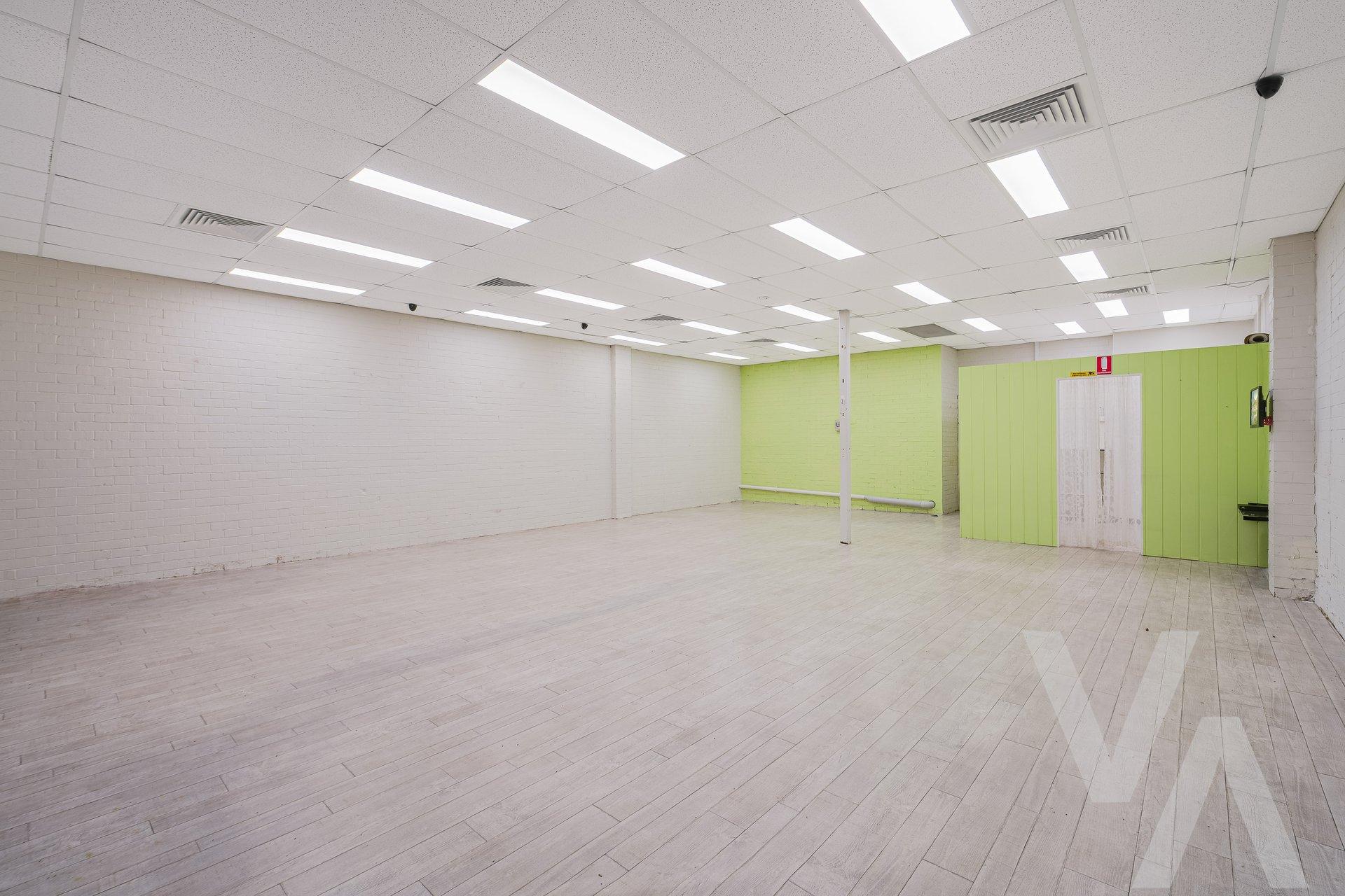 2 & 3/6 East Mall Rutherford NSW