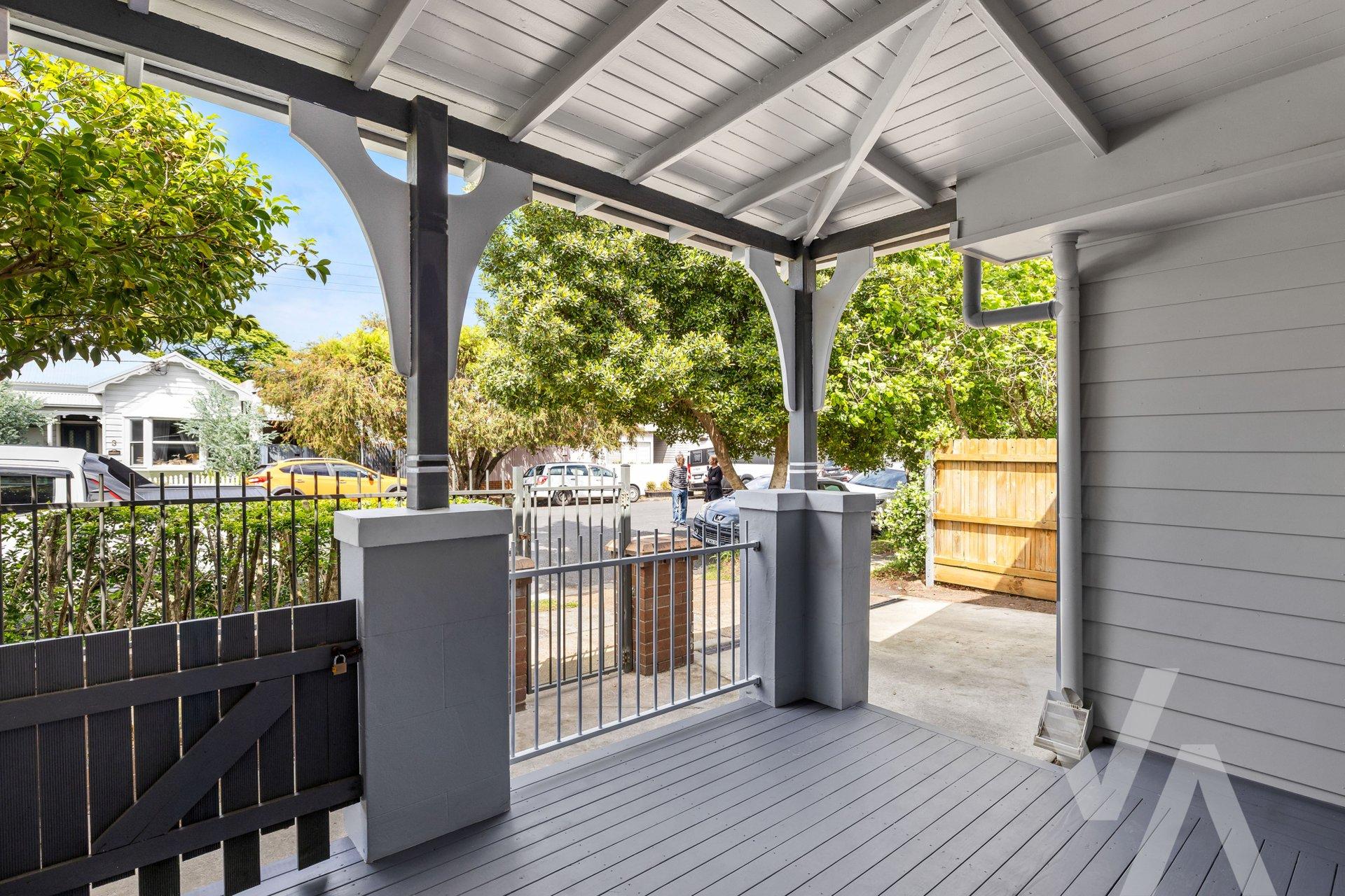 4 Lindsay Street Hamilton NSW