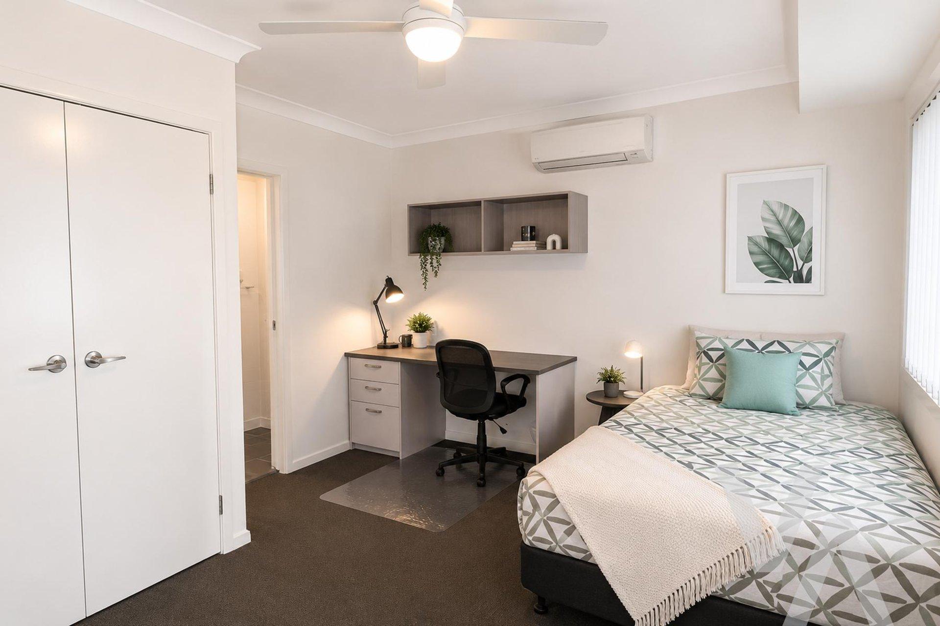 Room 105, 1/28 Dawson Street Waratah NSW